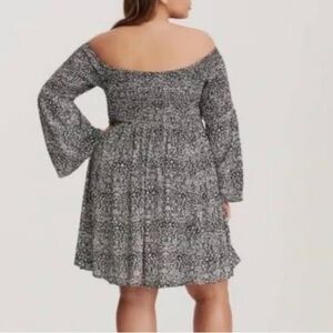 Torrid Black White Bell Sleeve Floral Print Dress